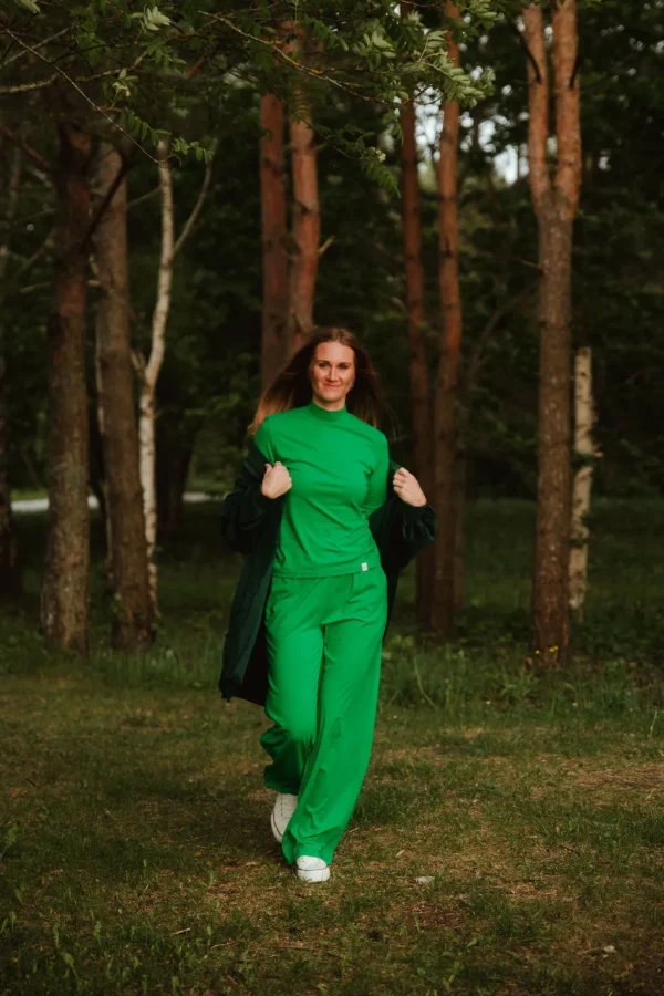 Rohelised viskoosist püksid ja pluus ning kimono - Eesti disainer