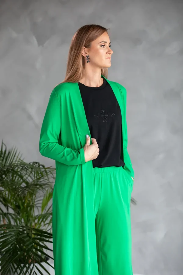 naiste roheline viskoosjakk ja püksid