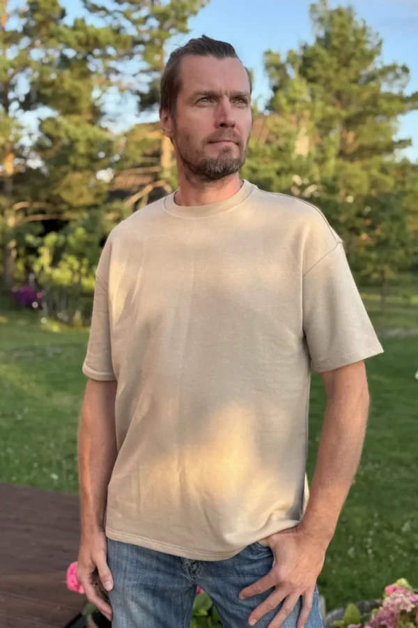 beež meeste t-särk oversize Eesti disain