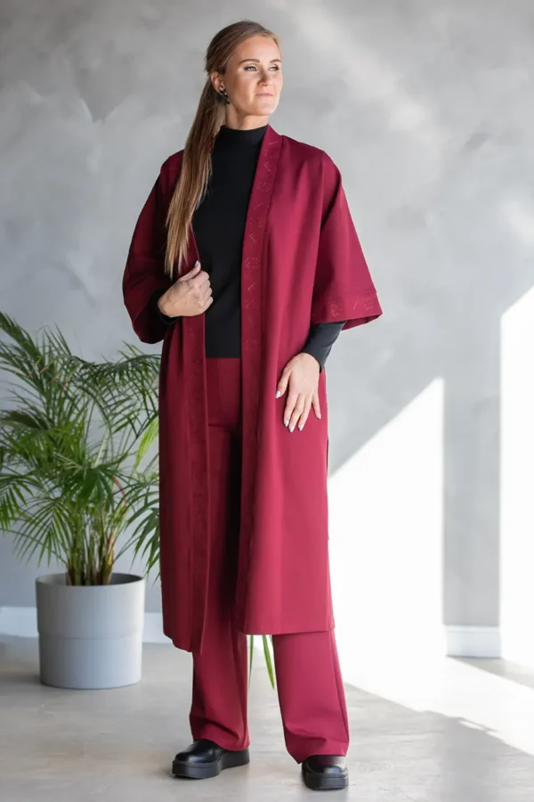 pikk naiste tikandiga bordoopunane kimono